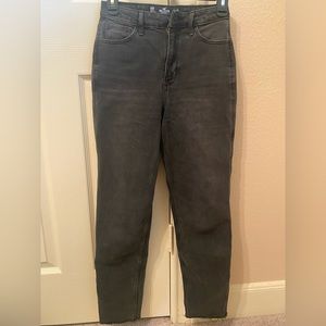Hollister woman black jean